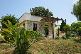 Sicily holiday home with pool Villino Elena