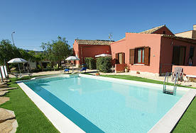 Sicily 2 apts. with pool Casa Palizzolo