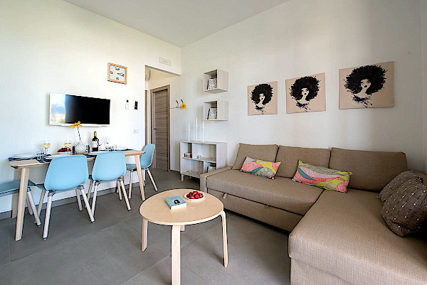 Villa-eden-app-4-couch