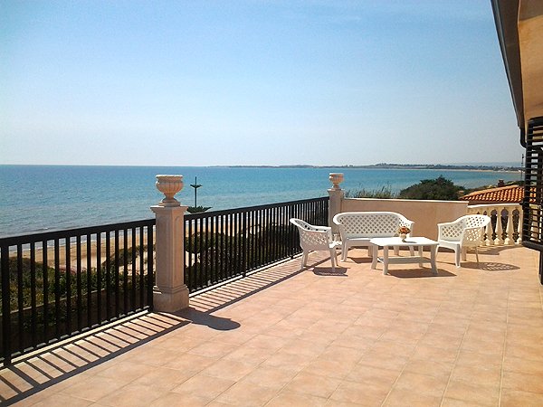 Villa-orchidea-terrasse
