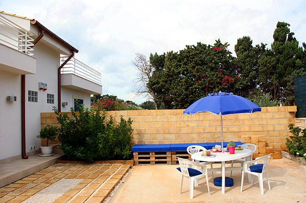 Villa-rosella-terrasse-unten