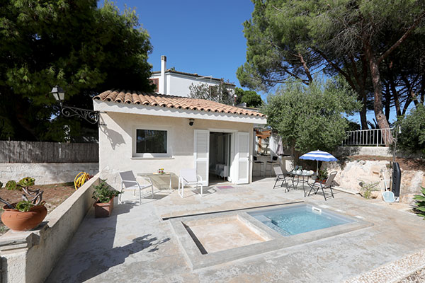 La-sicula-jacuzzi-pool