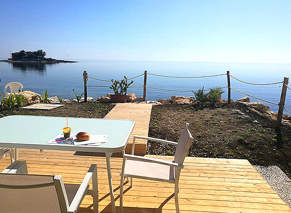 Rifugio-al-mare-eg-terrasse-ohne-rasen