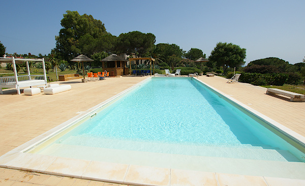 elena-pool2