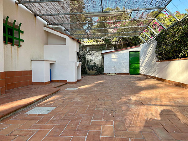 Villa Nella_Parkplatz