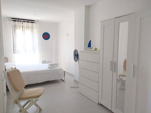 Villa-mar-dei-coralli-schlafzimmer-klein